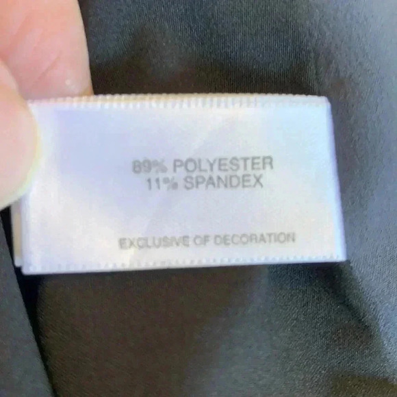 EUC Cutter & Buck Annika lightweight, skort size 4 - Picture 3 of 9